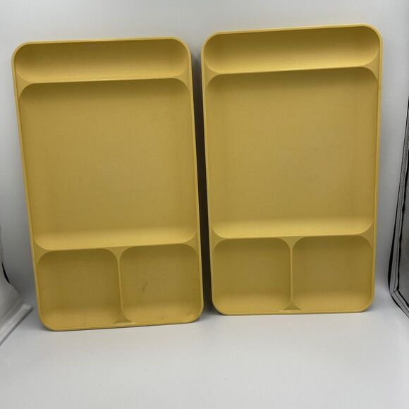 Tupperware Set of 2 Vintage Stackable Divided Plastic Lunch Trays Yellow #1535 - Picture 3 of 3